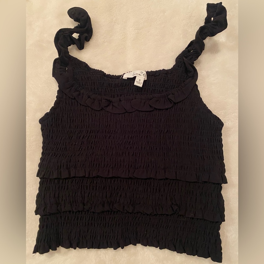 BLACK RIPPED CROPPED TANK TOP